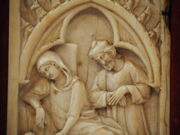 Ivory left wing of a diptych, 14th century - Image 3