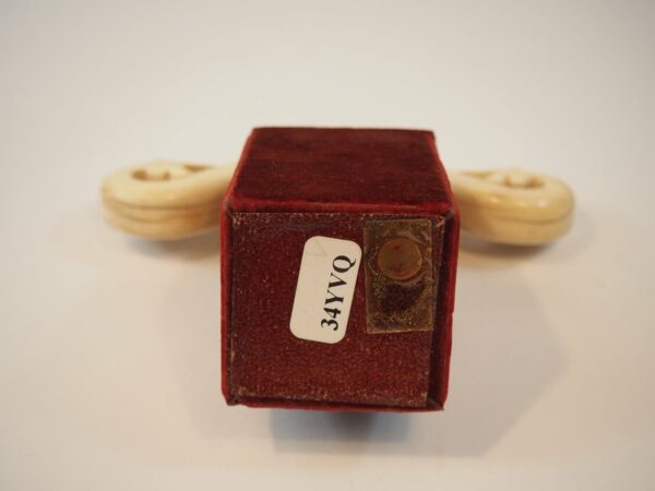 Ivory Crozier Top – Tau Cross, 17th Century or Earlier - Antique from Dullaert Antiques