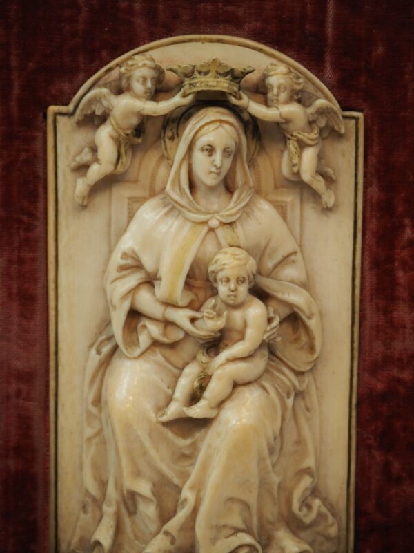 Ivory relief coronation of mary - Antique from Dullaert Antiques