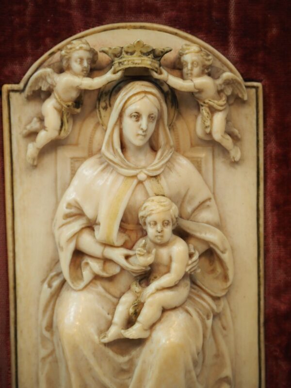 Ivory relief coronation of mary - Antique from Dullaert Antiques