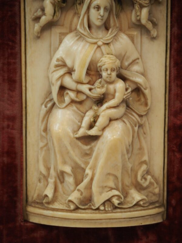 Ivory relief coronation of mary - Antique from Dullaert Antiques