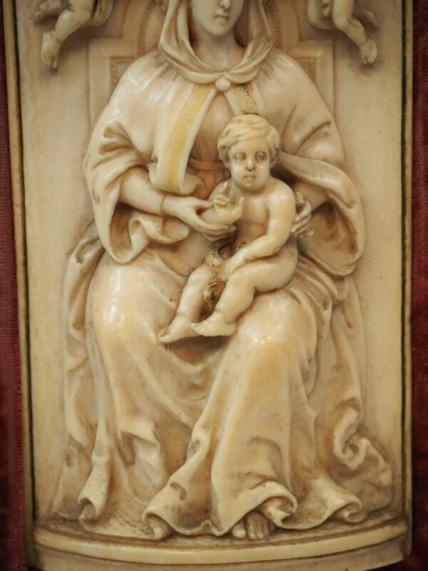 Ivory relief coronation of mary - Antique from Dullaert Antiques