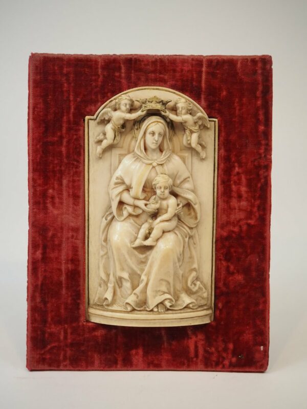Ivory relief coronation of mary - Antique from Dullaert Antiques