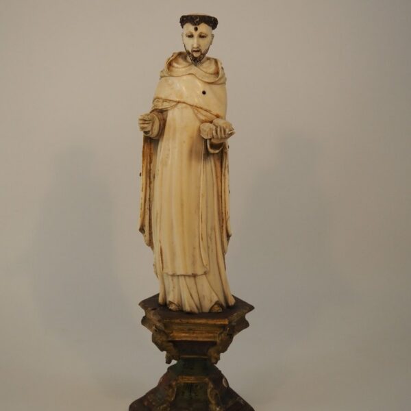 Mendicant Monk, Hispano-Filipino school - Antique from Dullaert Antiques