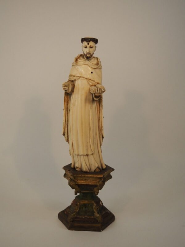 Mendicant Monk, Hispano-Filipino school - Antique from Dullaert Antiques