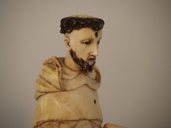 Mendicant Monk, Hispano-Filipino school - Antique from Dullaert Antiques