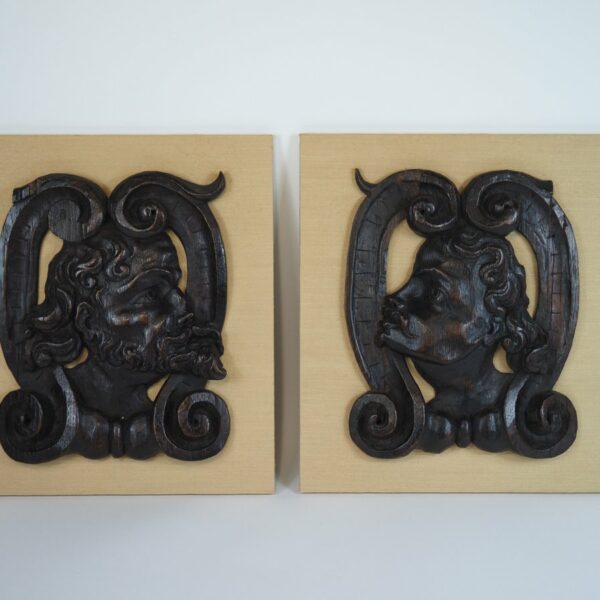 Pair of renaissance reliefs - Antique from Dullaert Antiques