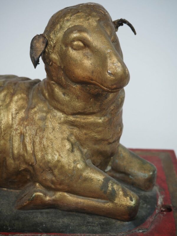 The Lamb of God - Antique from Dullaert Antiques