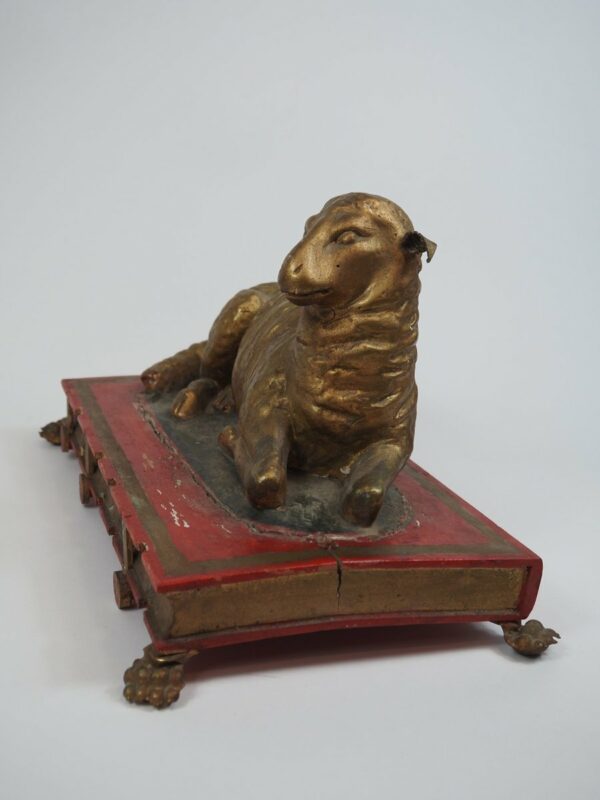 The Lamb of God - Antique from Dullaert Antiques