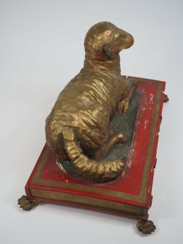 The Lamb of God - Antique from Dullaert Antiques