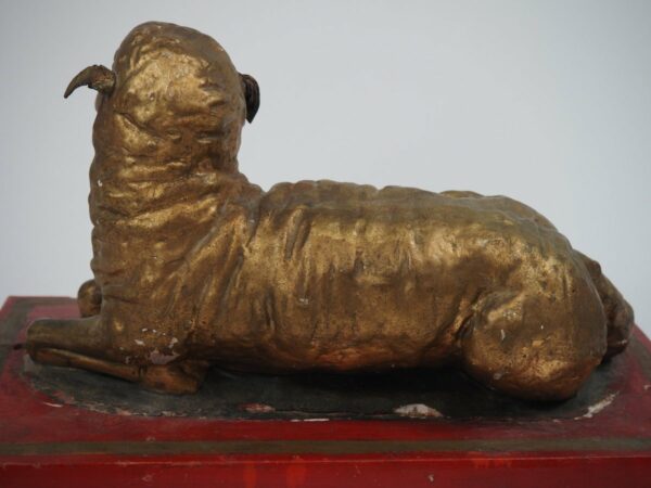 The Lamb of God - Antique from Dullaert Antiques