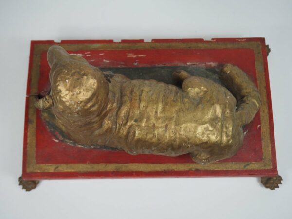 The Lamb of God - Antique from Dullaert Antiques