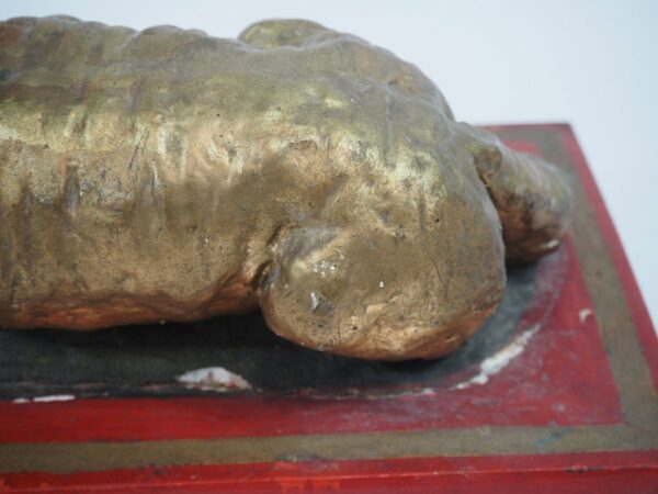 The Lamb of God - Antique from Dullaert Antiques