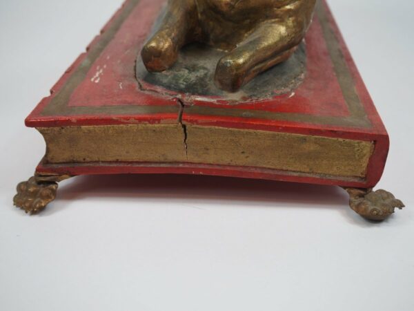 The Lamb of God - Antique from Dullaert Antiques